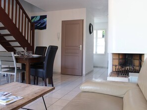 TV - 3-Room Apt, Terrace, Parking, Wifi, Saint-Martin-de-Ré (Saint-Martin-de-Ré)
