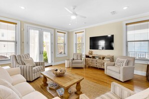 Unclassified image, 5 of 50, button - Family friendly beach home in Seacrest Beach/2 Living Areas/Resort style Lagoon Pool/Sleeps 14/WiFi! (Rosemary Beach)