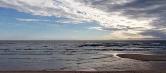 Cozy Beach House L76