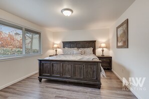 4 habitaciones, tabla de planchar con plancha y wifi gratis 