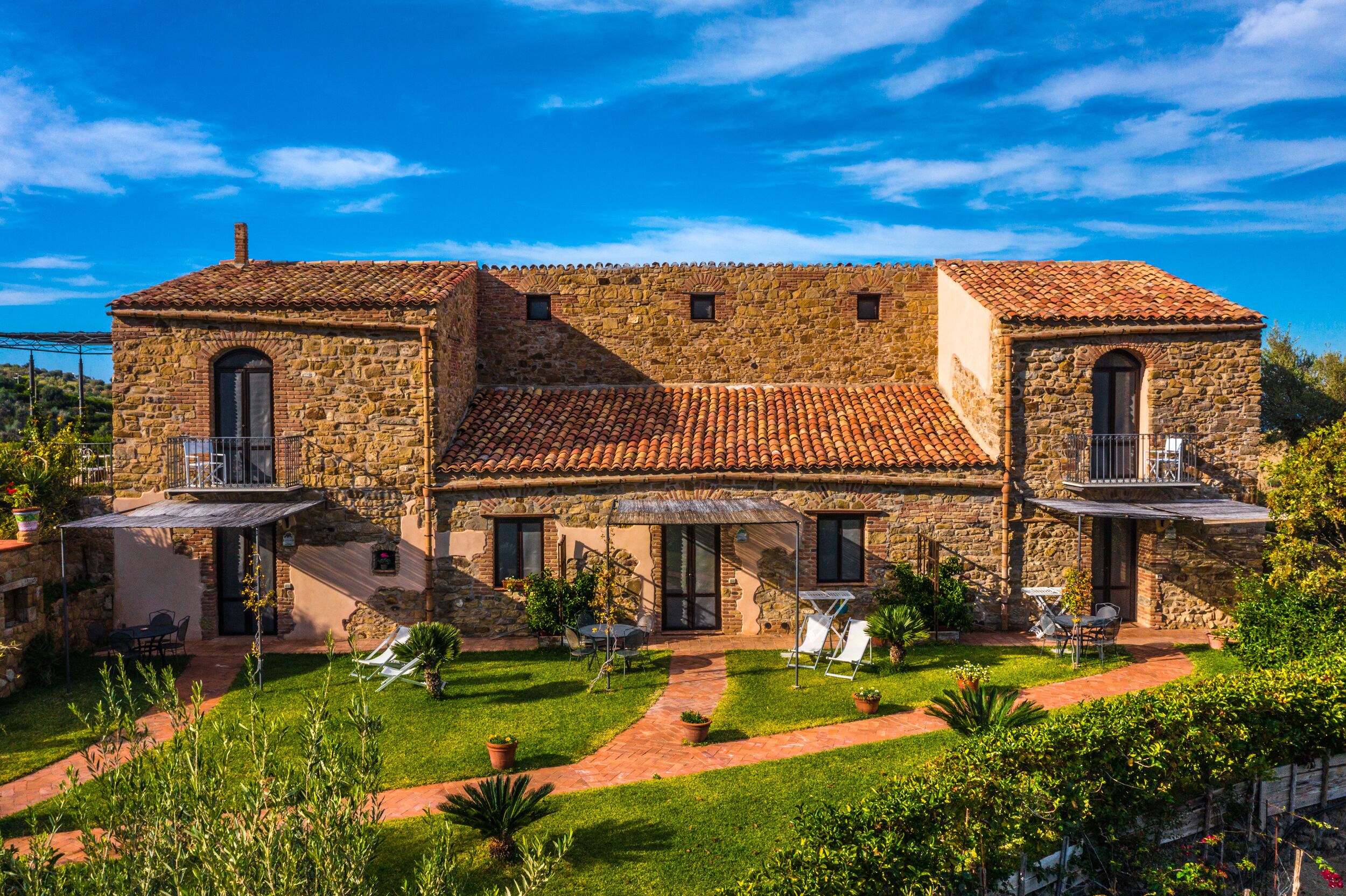 واجهة المنشأة