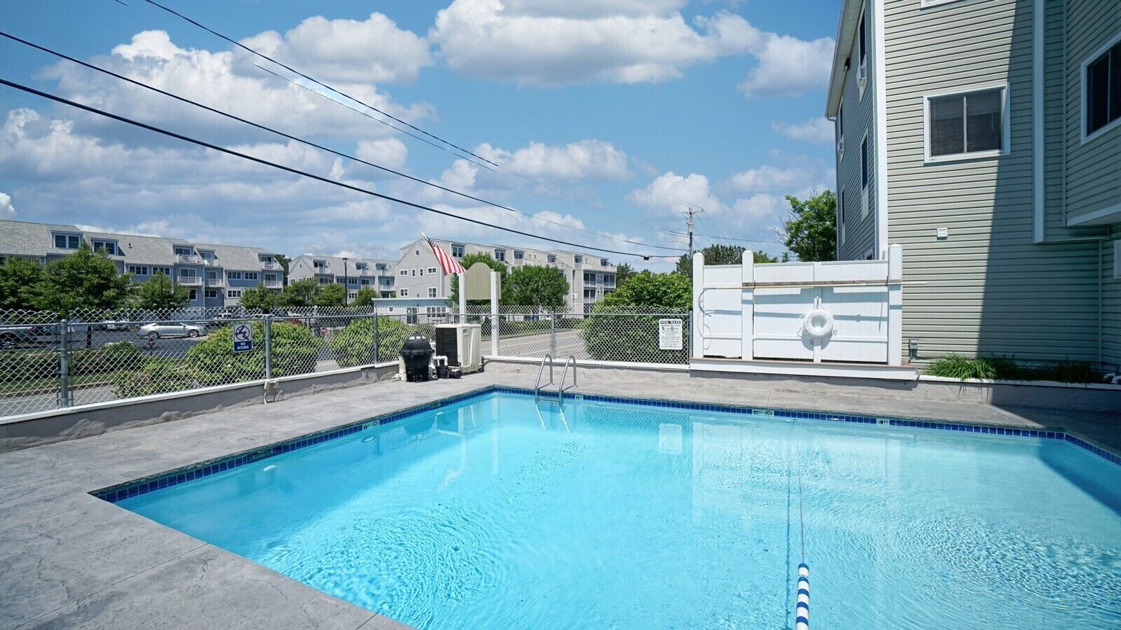 Grandview One-Fourteen|STEPS TO THE BEACH|Communal Pool|Bayley Vacation Rentals