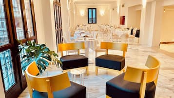 Petit déjeuner continental compris tous les jours