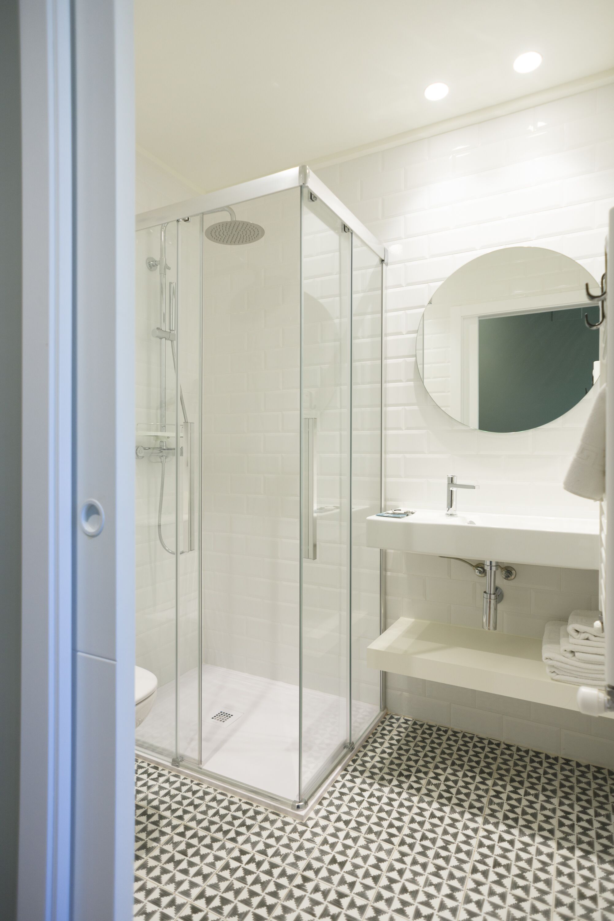 標準客房 | 浴室 | 淋浴設備、吹風機、毛巾、肥皂