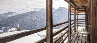 Chalet élégant "Obereggeralm" avec vue sur les montagnes, Wi-Fi, balcon et jardin