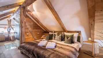 3 slaapkamers, een strijkplank/strijkijzer, gratis wifi, beddengoed