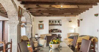 Holiday Home "Casa Pollo Buen Lugar" with Rustic Charme & Terrace