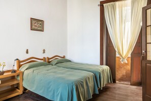 6 soverom, wi-fi (inkludert) og sengetøy