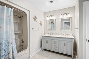 Bathtub