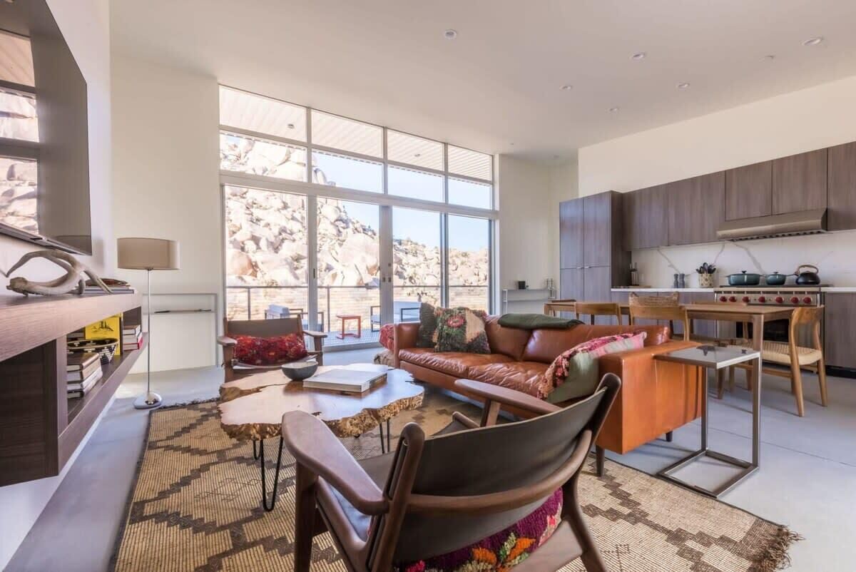TV, stereo, offices