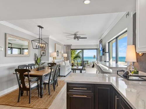 DIRECT OCEANFRONT Living – Top-Floor, End Unit with Incredible Ocean Views