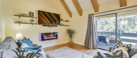 TV