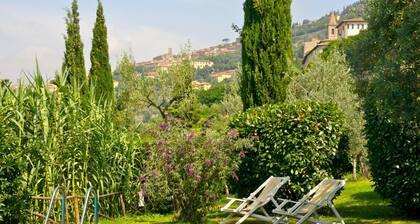 DEP. SERENELLA x2+2 Beautiful villa surrounded by nature, with swimming pool just 1 km from Cortona
