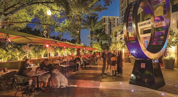 Outdoor dining