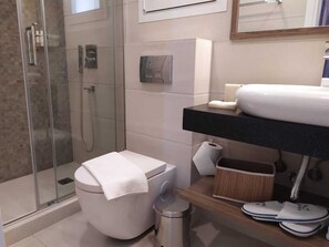 Hair dryer, towels, soap, toilet paper - Okeanos Luxury villas- World’s First-Class Luxury Retreat+ Private Infinity Pool (Athani Lefkada)
