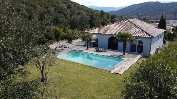 Outdoor pool, a heated pool - Charming house, 4 bedrooms, heated pool (Oletta)