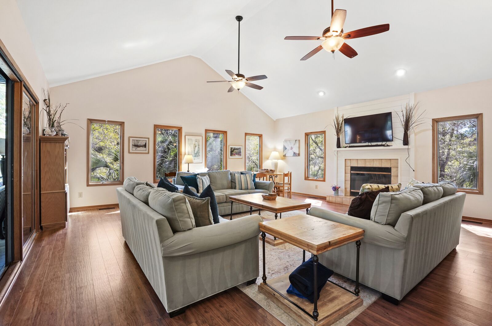 70 Spotted Sandpiper: Pet-Friendly, 6BR Home, Near Beach, Gear/Bike Credit