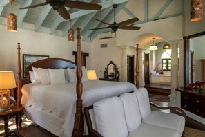 4 bedrooms, WiFi, bed sheets