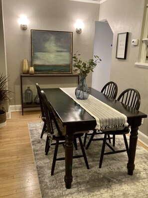 Dining - COZY OLD CHARM IN TOSA (Wauwatosa)