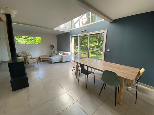 Maison contemporaine et son jardin paysagé à Carnac