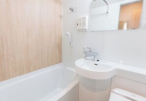 SĂšche-cheveux, serviettes fournies