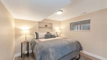 4 bedrooms, iron/ironing board, travel crib, free WiFi