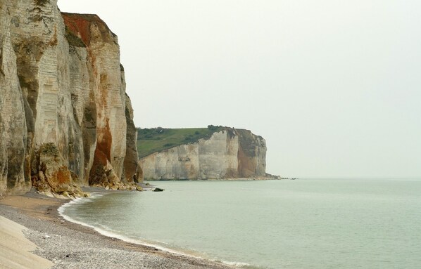 Plage à proximité, chaises longues