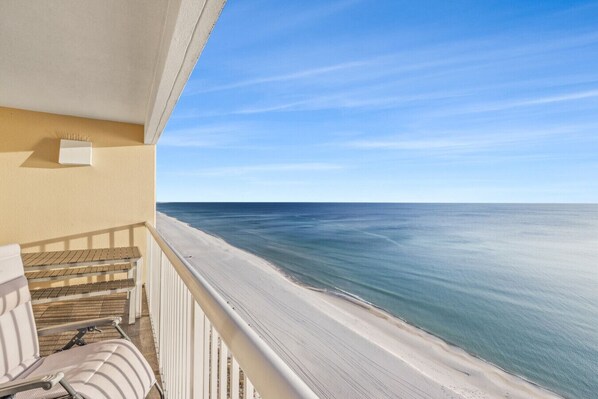 Property grounds - Official Majestic Beach Resort - T2 1504 - 3BR 2BA - Sleeps 7 (Panama City Beach)