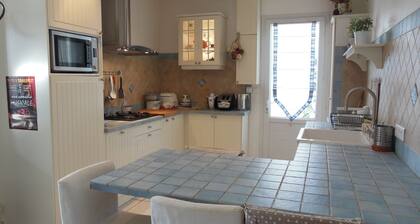 VILLA DE CHARME PP 69 M2 A 600 M'ENTRE PLAGE ET fonctionne