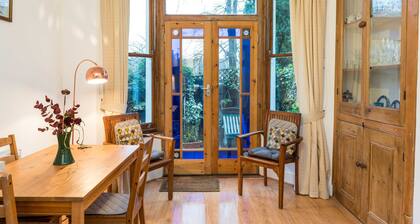 NEW Stylish 1 Bedroom Flat With Garden London