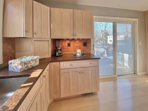Coffee/tea maker, fridge, microwave, oven - Scenic Retreat by Beaches, Heated Pool, Private Rd, in Sparkling Clean House (Hampton Bays)
