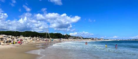 Beach nearby, sun loungers