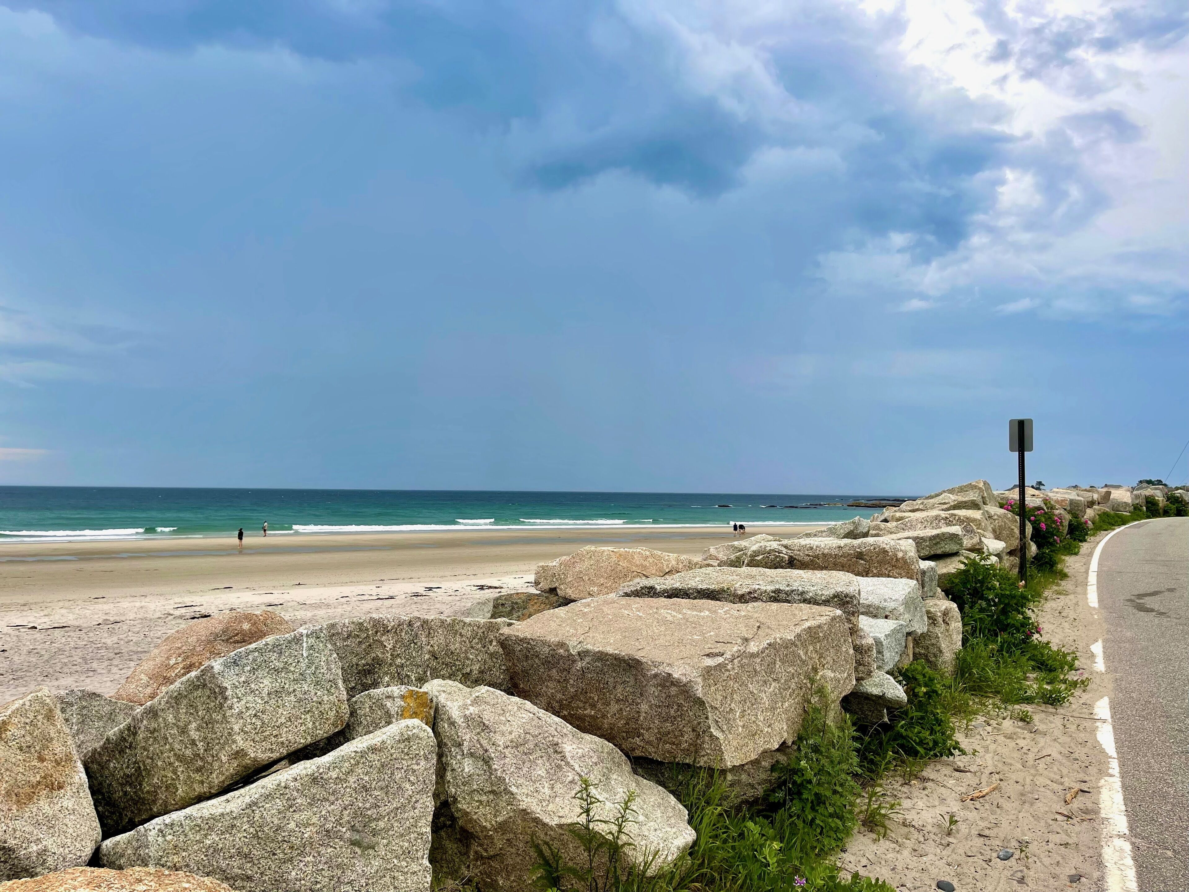 Beach nearby, sun-loungers