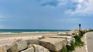 Beach nearby, sun-loungers