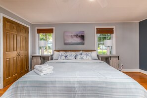 4 chambres, fer et planche à repasser, Wi-Fi, literie fournie