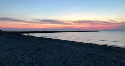 Private Cape Rental 1 Mile from the Beach!