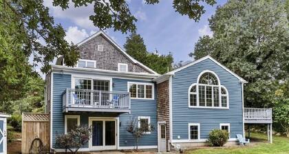 Private Cape Rental 1 Mile from the Beach!
