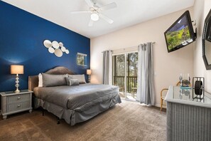 2 bedrooms, desk, iron/ironing board, travel cot - Cute condo in Bahama Bay with big balcony (Davenport)