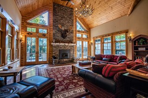 Smart TV, fireplace, offices