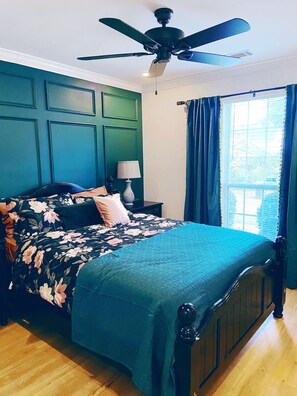 3 bedrooms, iron/ironing board, free WiFi - Relaxing 3 BR2BA Retreat with HotTub only 1.4 to Augusta National (Augusta)