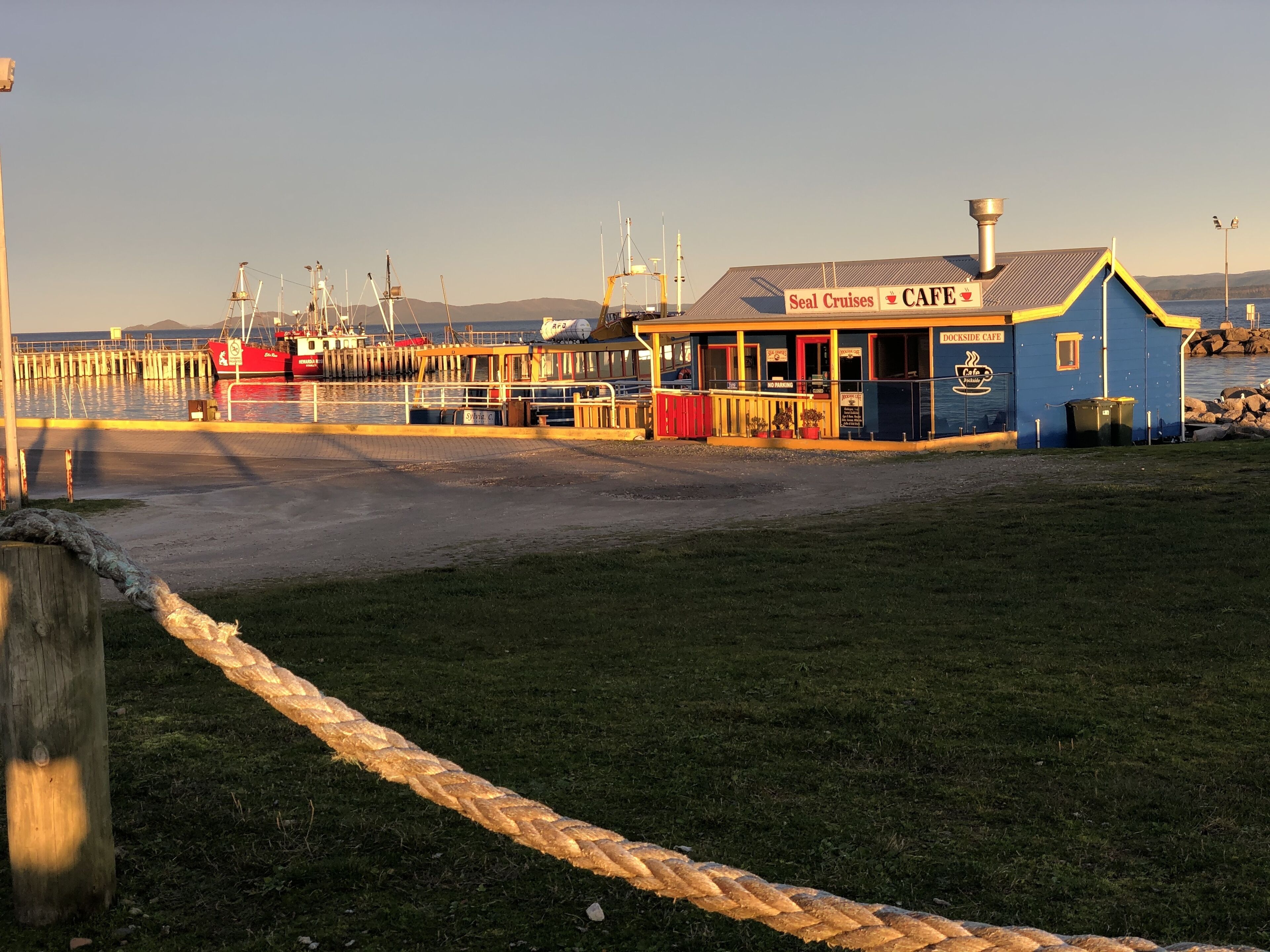 King suite with bay views- breakfast included — image 18