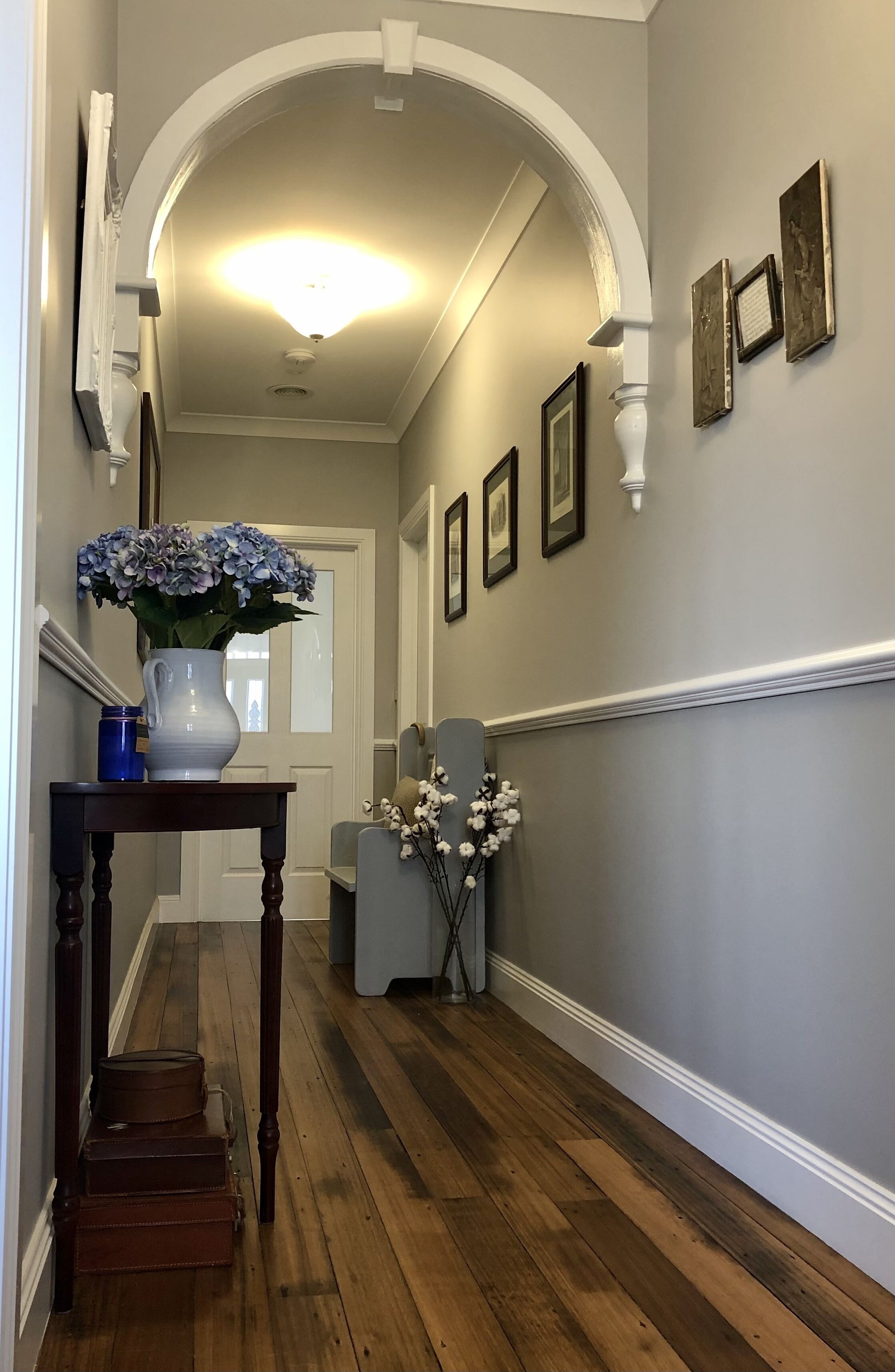 King suite with bay views- breakfast included — image 3