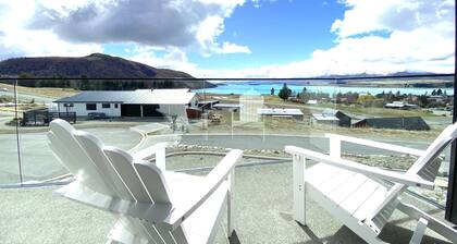 Galaxy Lake View 2 Bedrooms