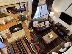 Smart TV, fireplace, DVD player