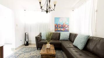 Smart TV, DVD player