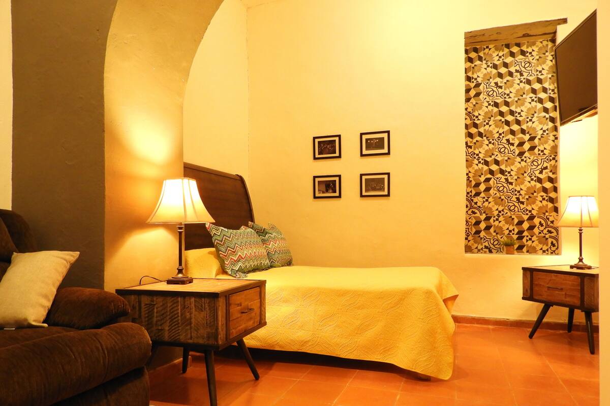Comfort Apartment, 1 Bedroom, Private Bathroom | In-room safe, iron/ironing board, WiFi (free), individually decorated