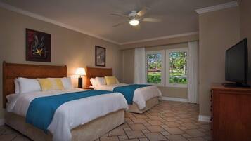 2 bedrooms, in-room safe, desk, iron/ironing board
