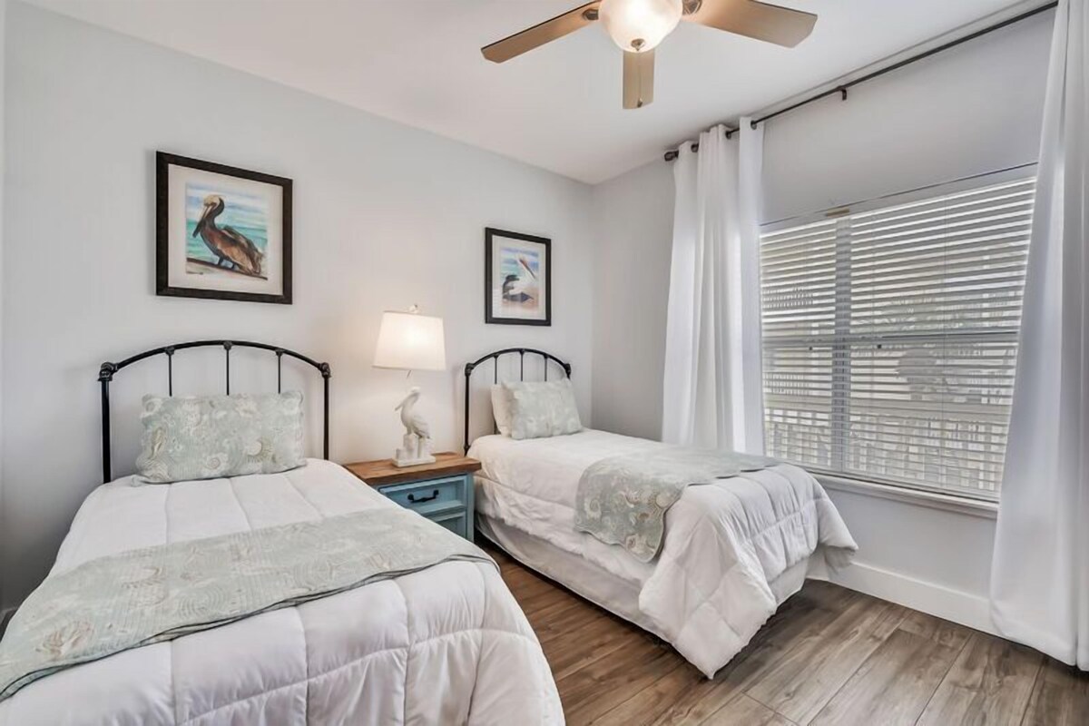 Photo 15 of Come Stay with Us! Sandpiper Cove unit 4134