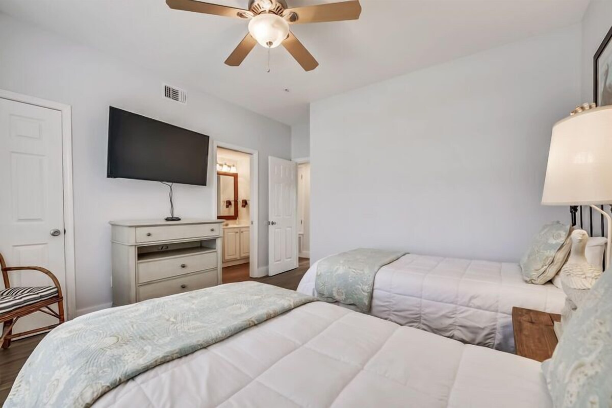 Photo 16 of Come Stay with Us! Sandpiper Cove unit 4134