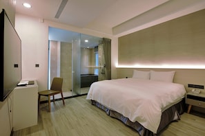 Luxury-Doppelzimmer | Zimmersafe, Schreibtisch, Verdunkelungsvorhänge, kostenloses WLAN
